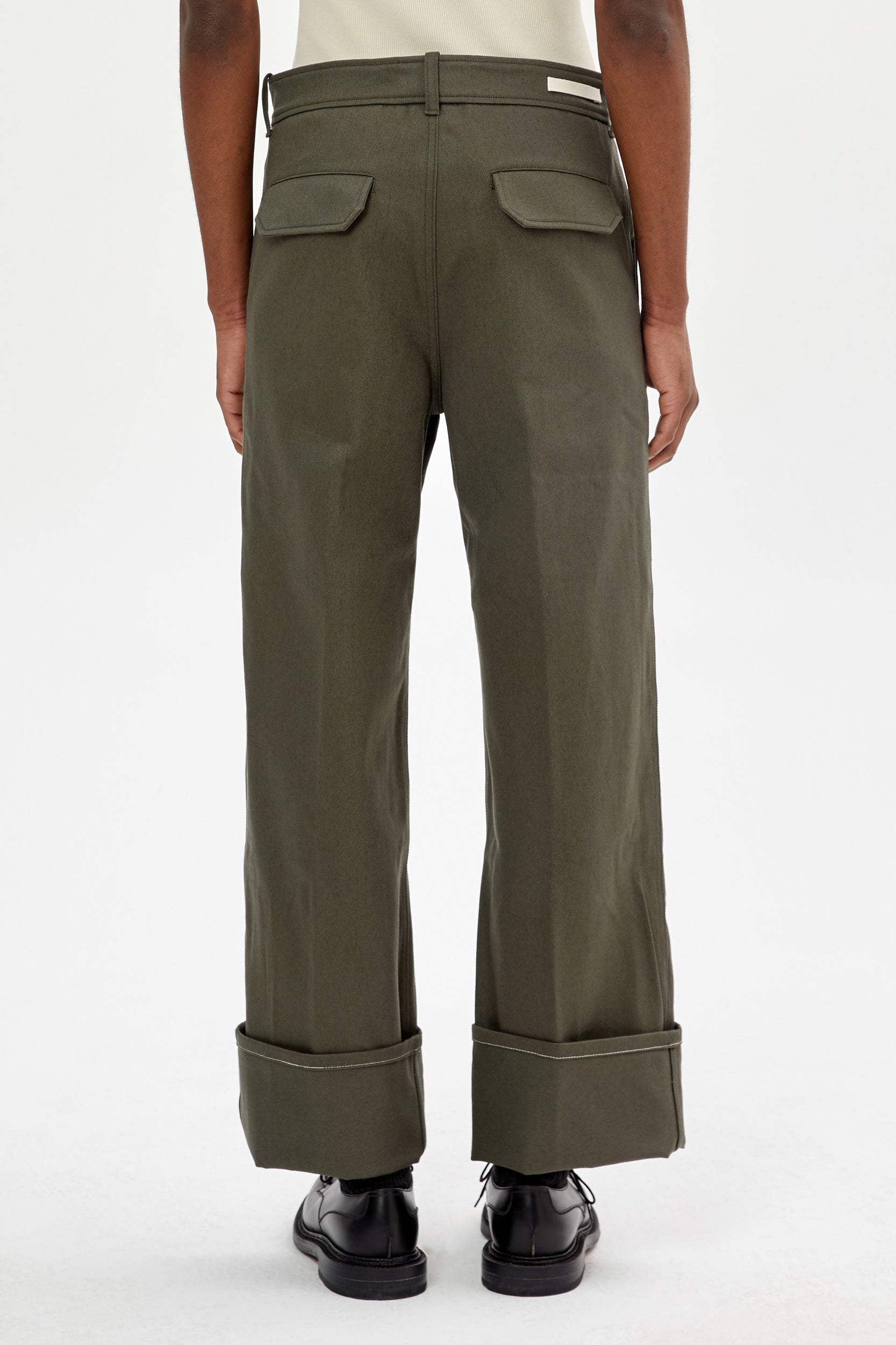HIGH HEMS CONTRASTED TROUSERS