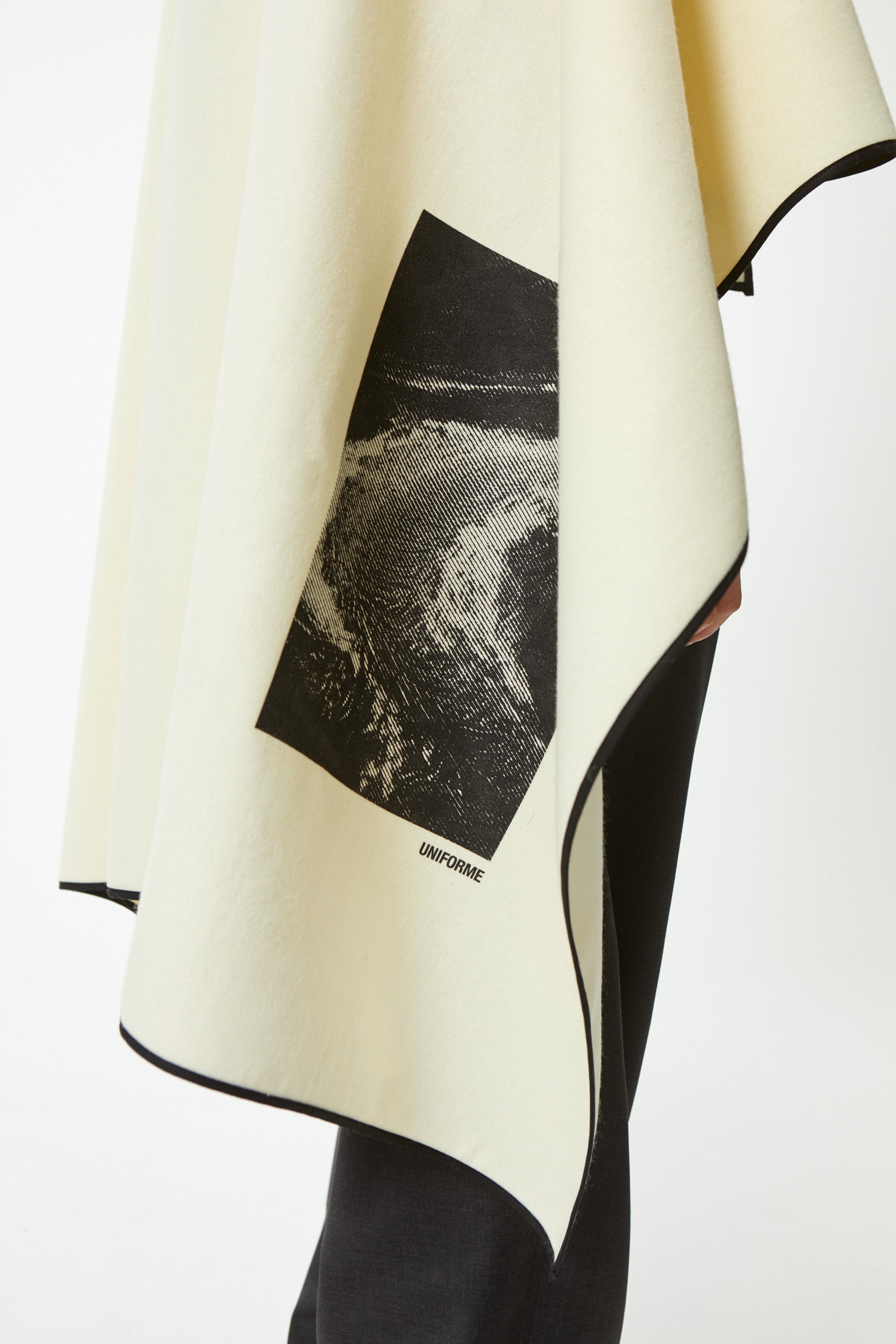 LAVA PLAID
SCREEN-PRINTED LODEN WOOL PLAID