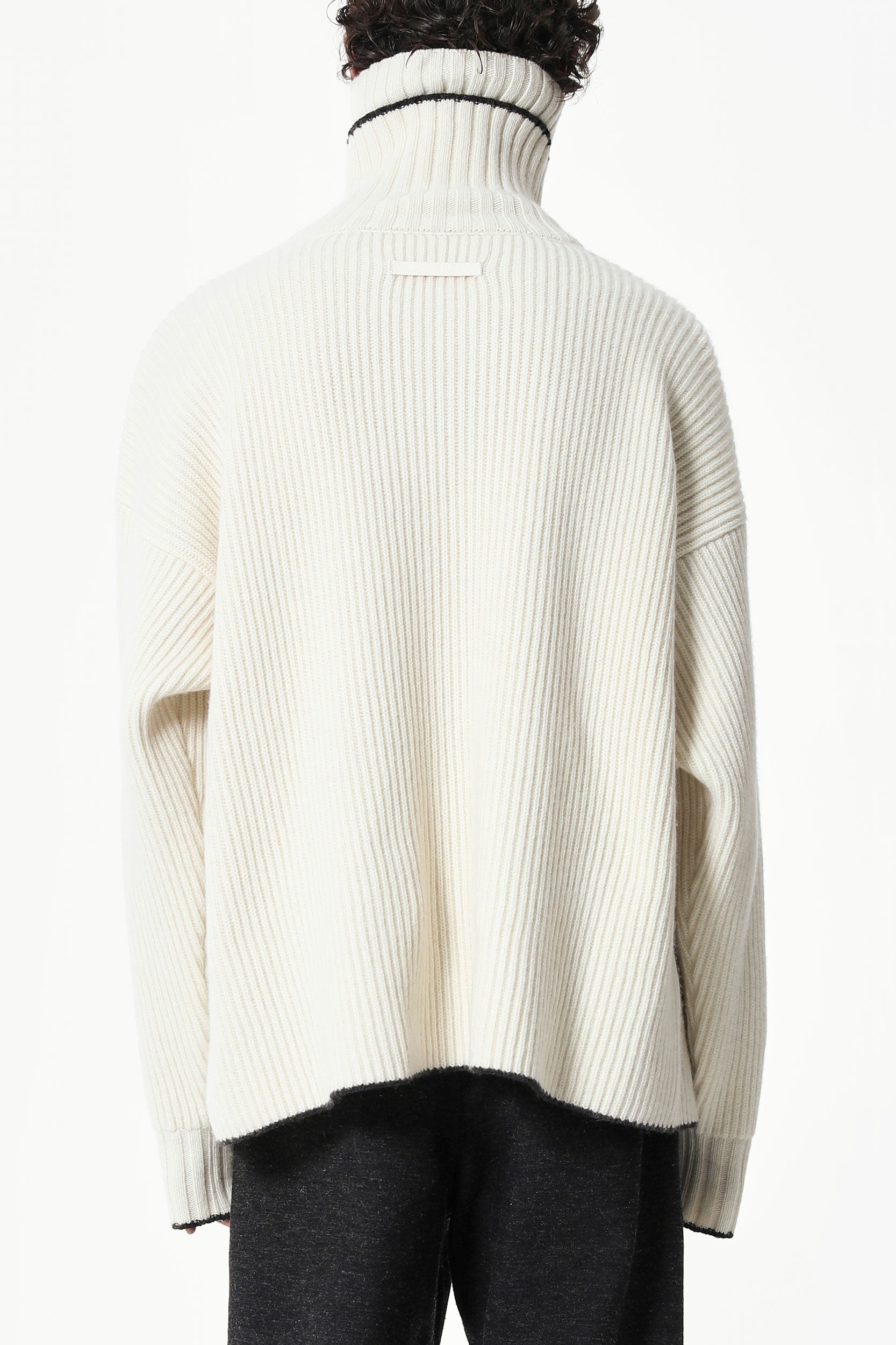 ROLL NECK WOOL & CASHMERE SWEATER