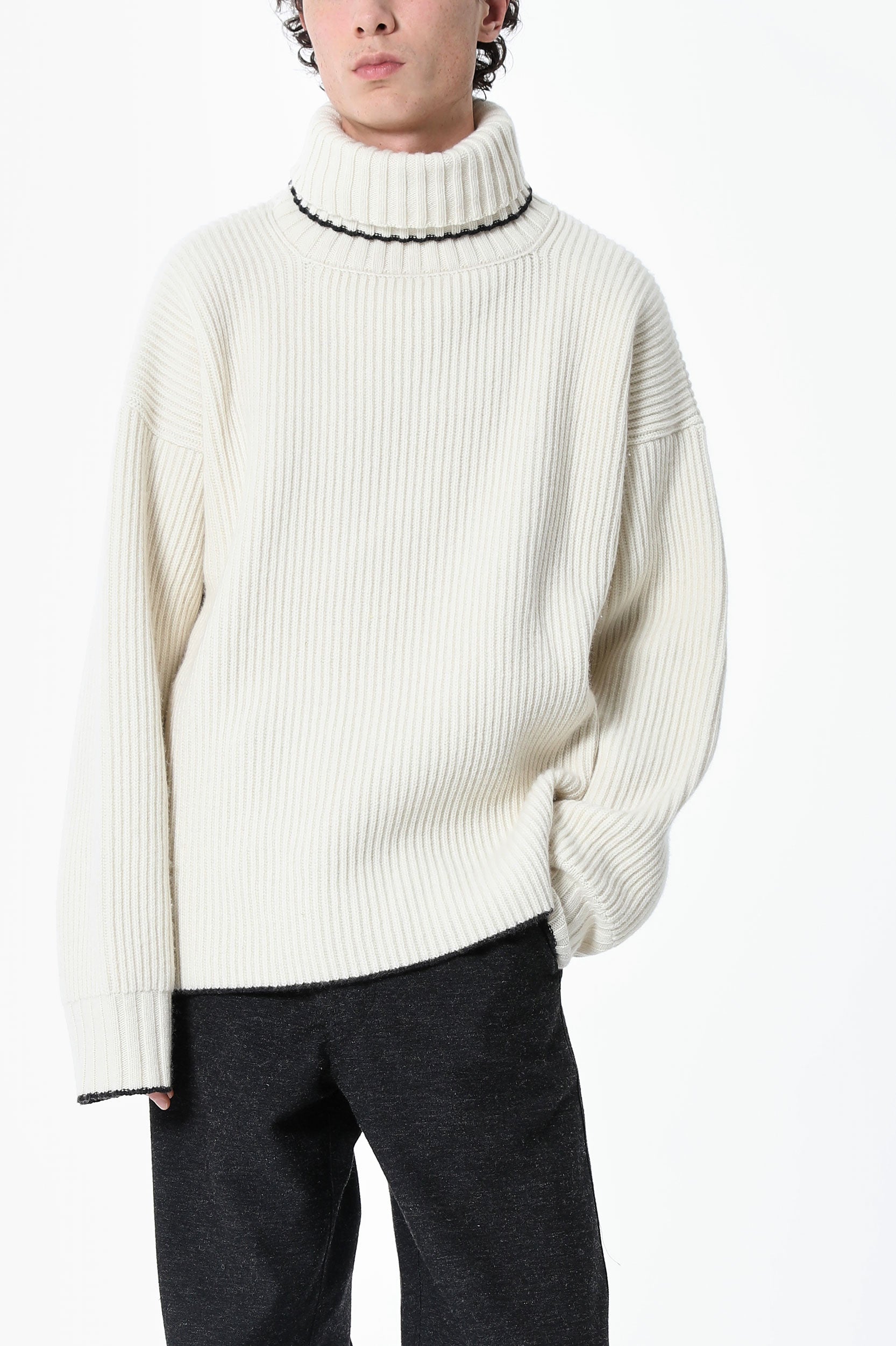 ROLL NECK WOOL & CASHMERE SWEATER