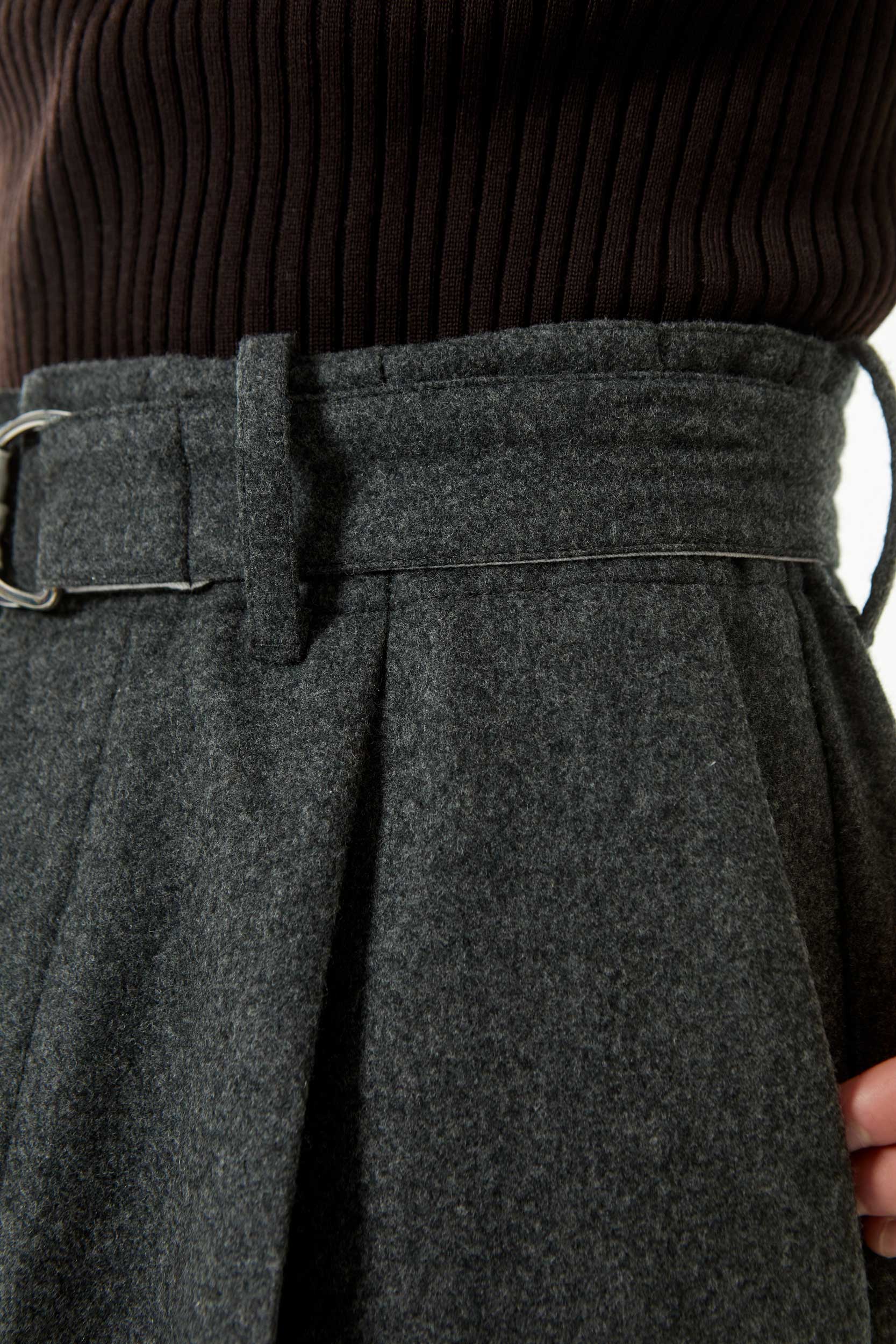 BELTED WIDE-LEG FLANNEL TROUSERS