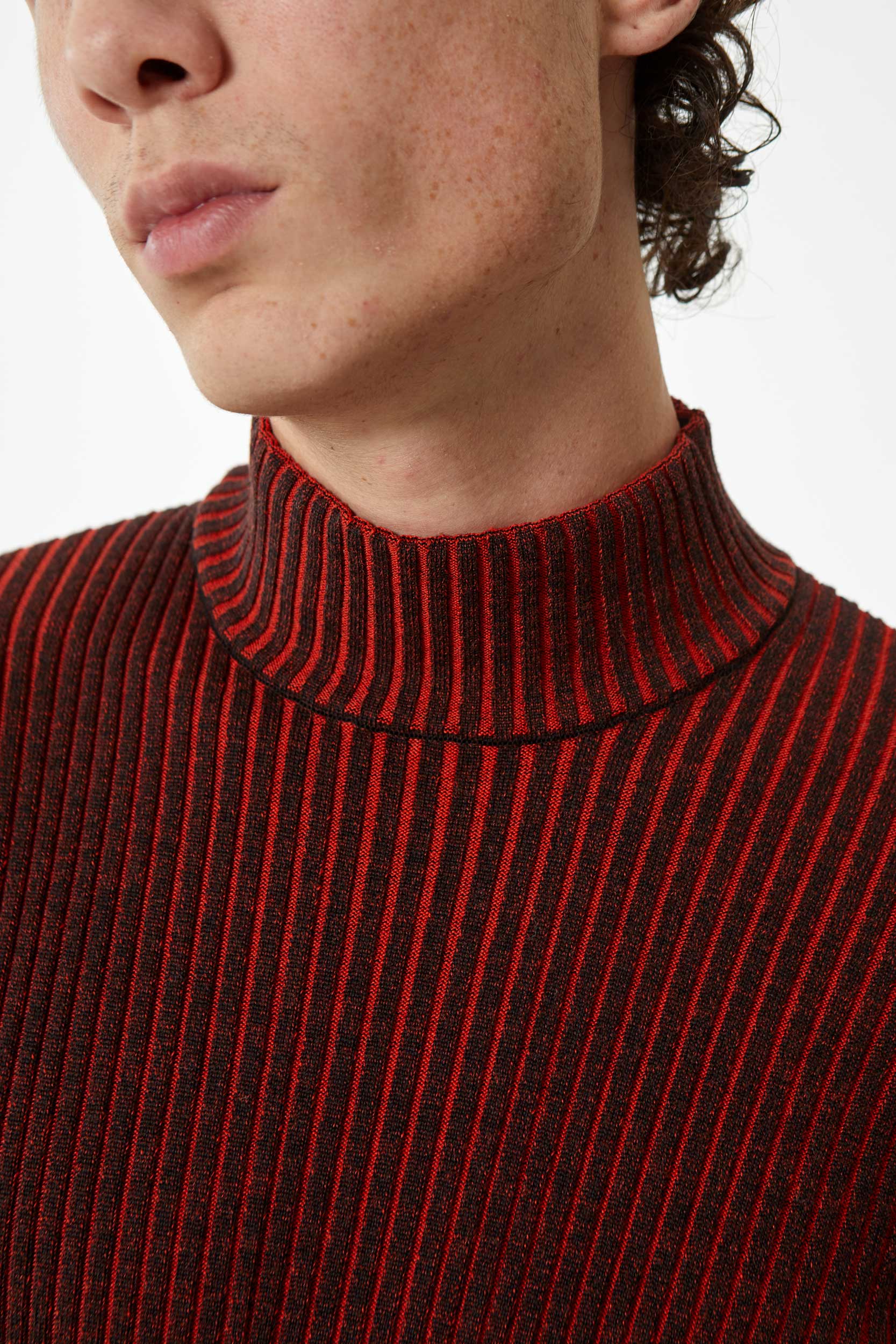 FUNNEL NECK CONTRASTED SWEATER