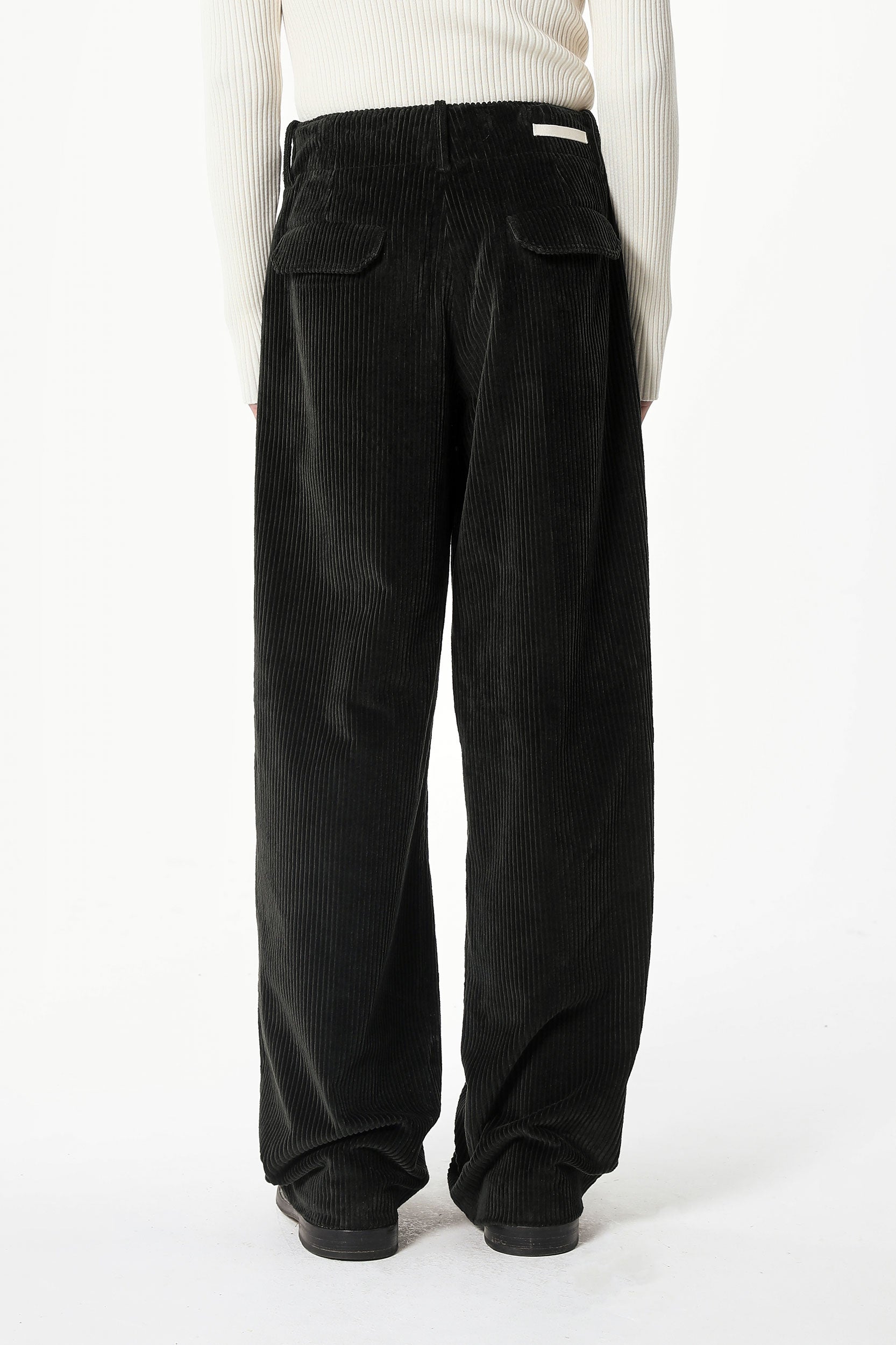 WIDE PLEATED CORDUROY TROUSERS