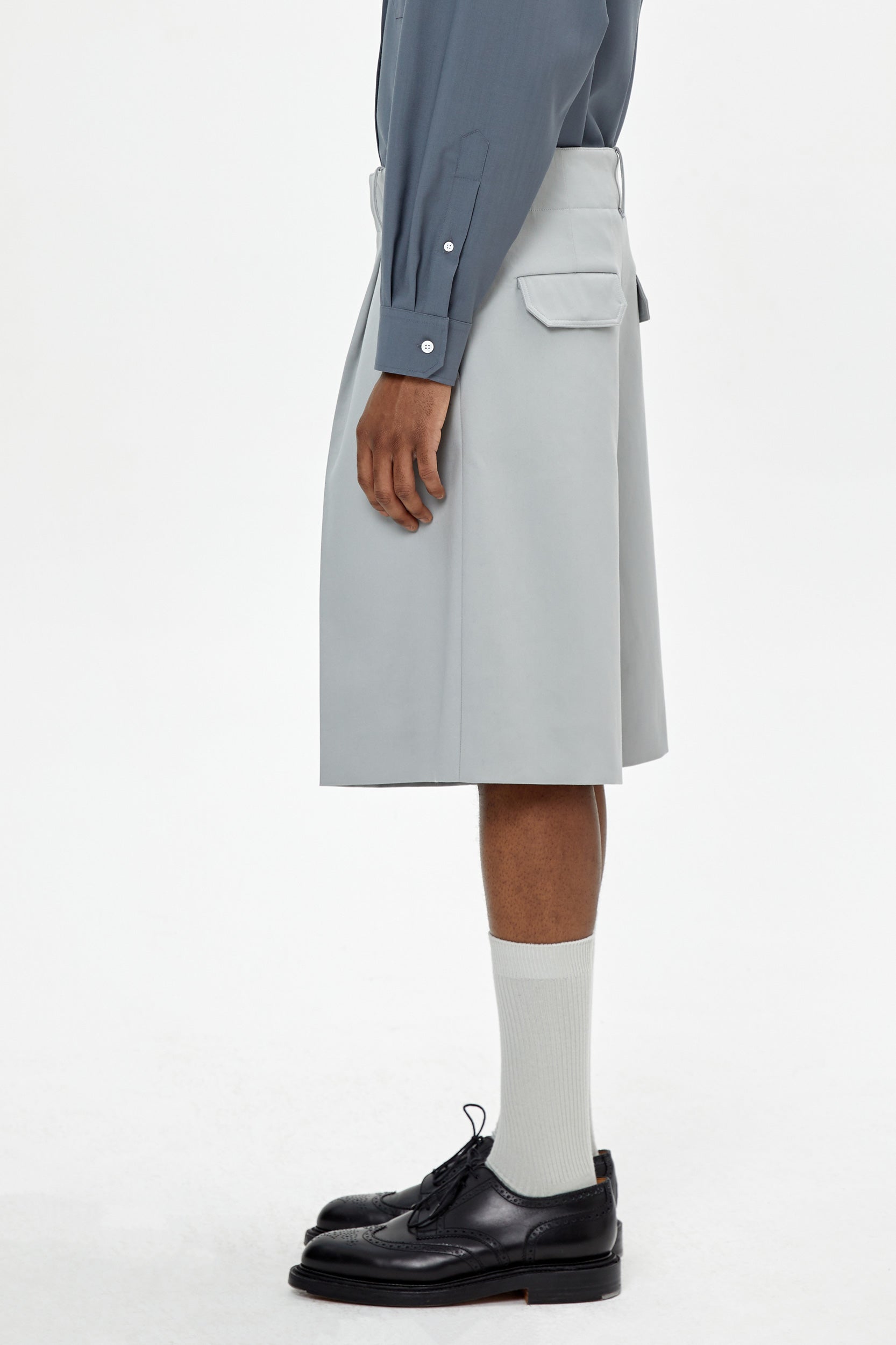 PLEATED WIDE GREY COTTON SHORTS