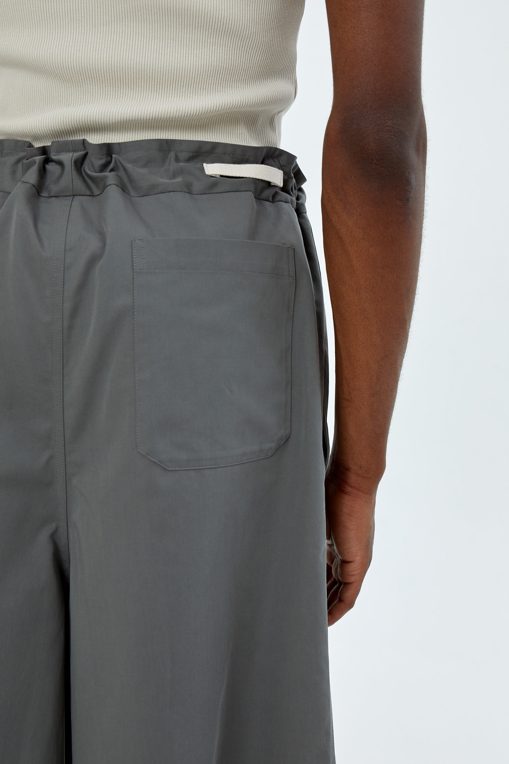 DRAWSTRING WIDE SHORTS - UNIFORME